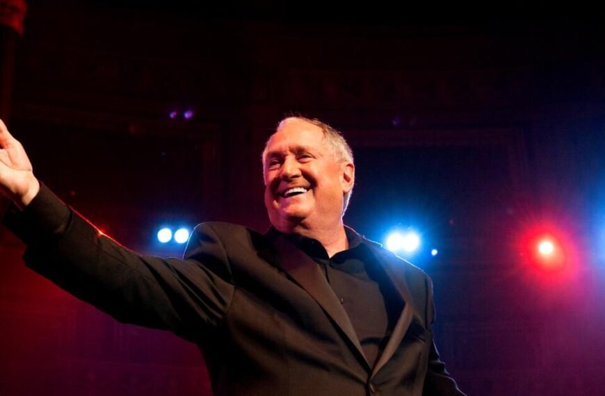 Neil Sedaka's Cause of Death Explained Following His Unexpected Passing