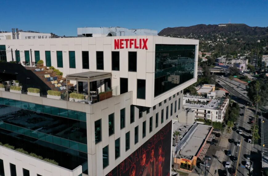 Netflix Can Continue to Expand Without Buying WBD, Says CFO: We May Be Big, But There's Still Plenty of Opportunity