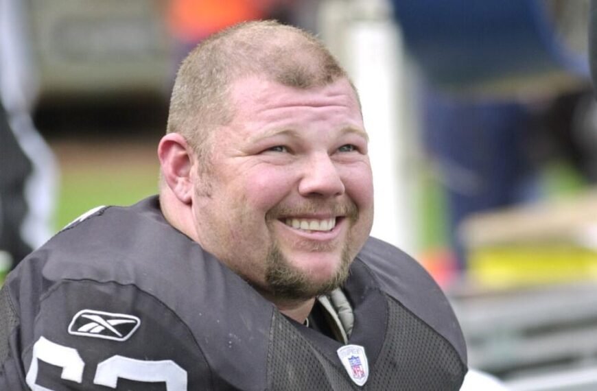 Remembering Barret Robbins: A Tribute to the Life of the Former Raiders All-Pro Center at 52