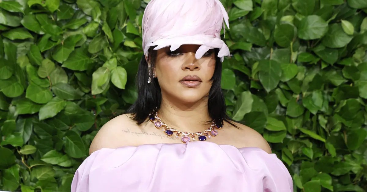 Rihanna's Beverly Hills Home Targeted in Shooting While She Was Inside, Says TMZ