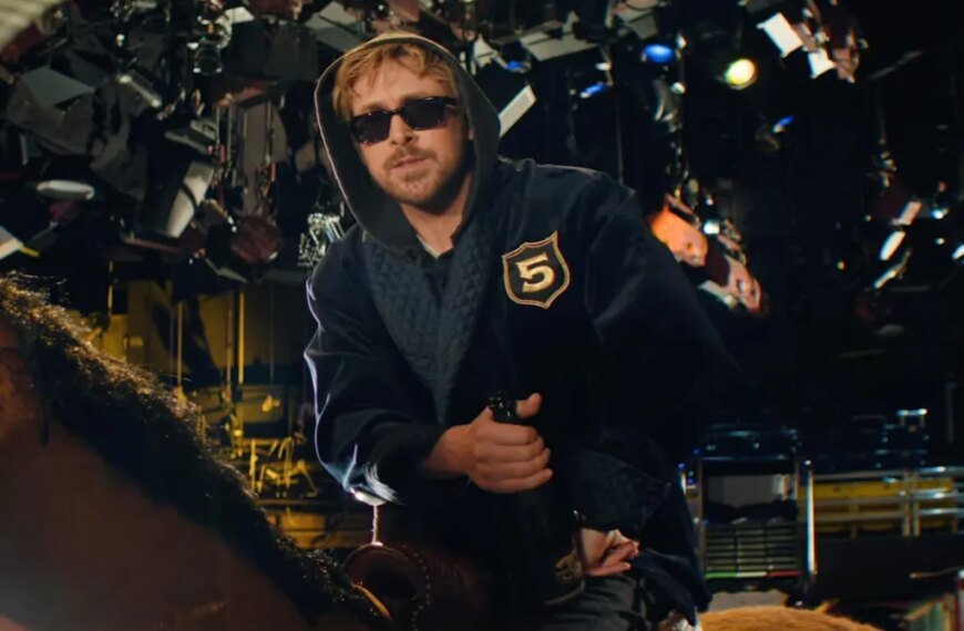 Ryan Gosling Playfully Joins the 'SNL' 5-Timers Club: "Oh My God, It's Just 4"