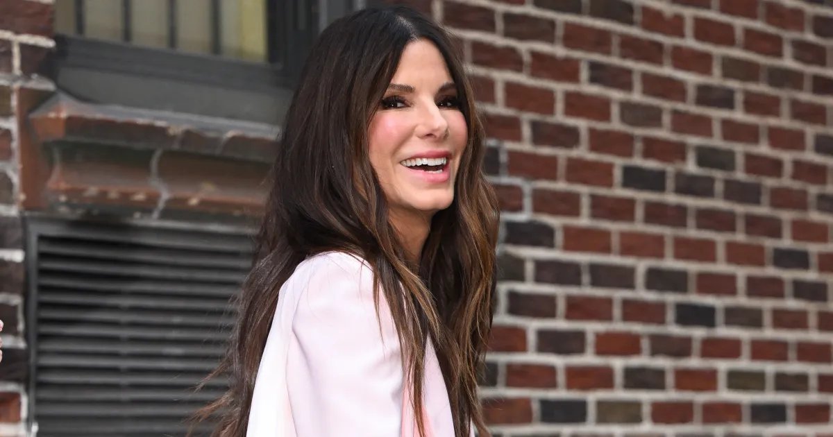 Sandra Bullock is Rocking Cuffed Jeans: A Trend to Look Out for This Spring