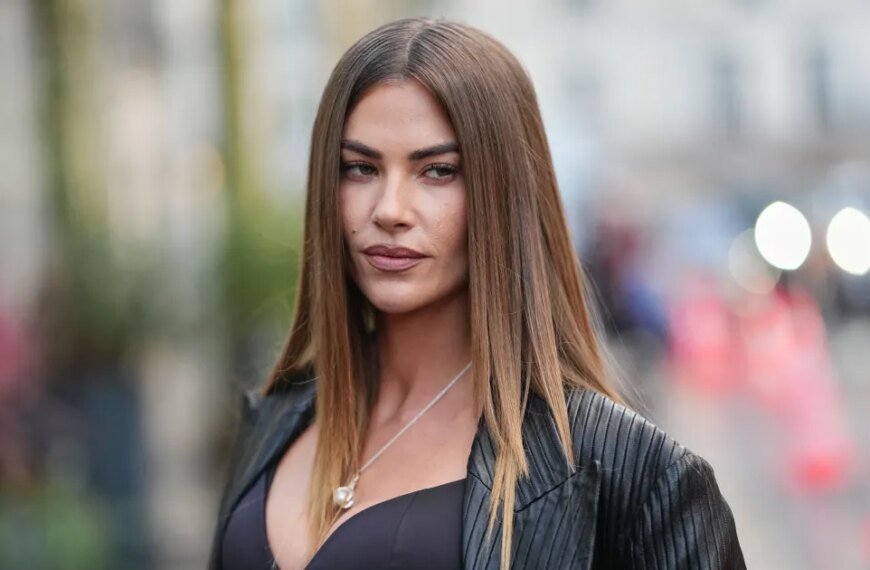 Say Goodbye to Dry, Frizzy Hair with This Glossy Top Coat Recommended by Hairstylists