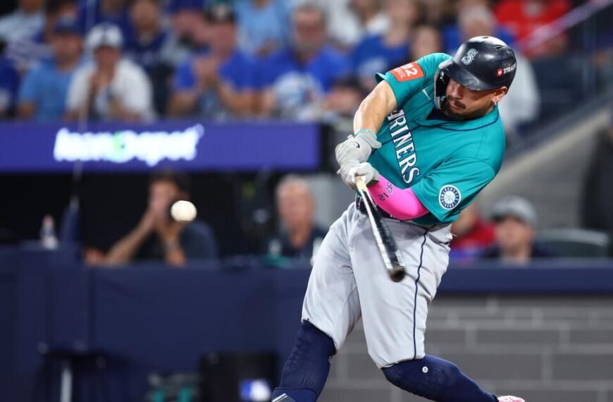 Seattle Mariners Aim for Their First World Series Title: A Look at the AL West Season Ahead