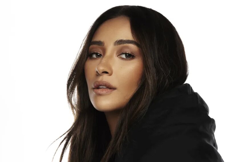 Shay Mitchell Gets Ready for Her Role in the 'Baywatch' Sequel Series