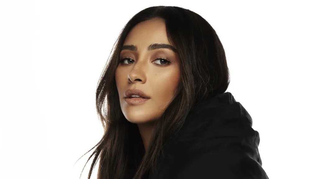 Shay Mitchell Gets Ready for Her Role in the 'Baywatch' Sequel Series