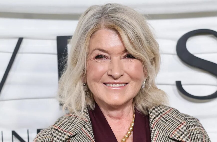 Smell Amazing with the Rich Vanilla Perfume Martha Stewart Loves