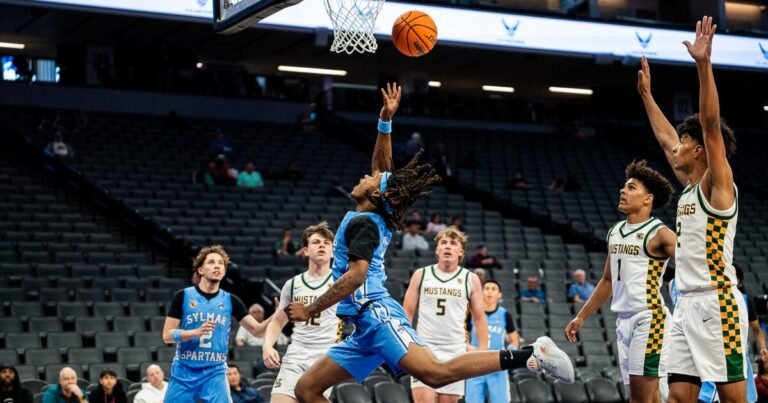 Sylmar Defense Faces Challenges in Second Half of Division V State Match Against San Marin