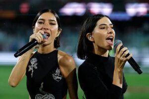 The Veronicas Take on Sombr's '12 to 12' for Triple J's 'Like A Version'