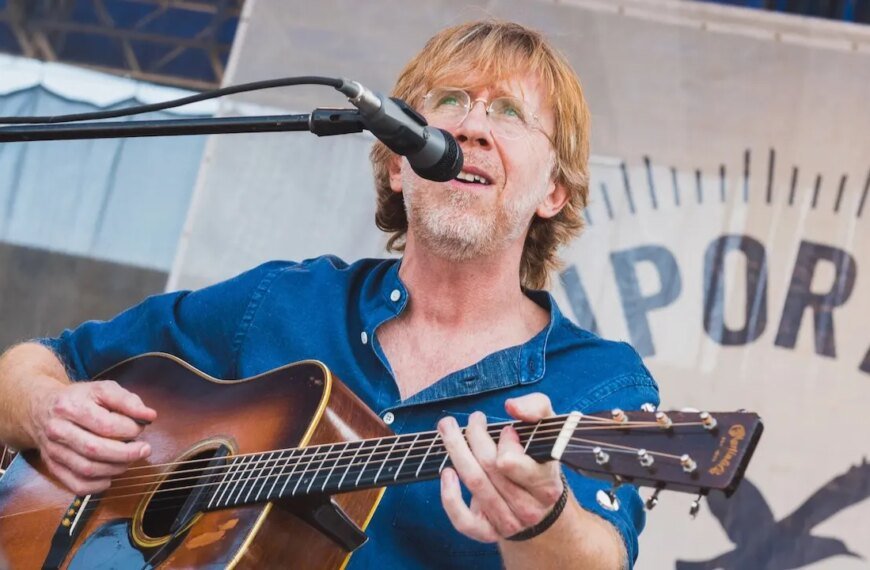 Trey Anastasio Shares Exciting Dates for His Solo Acoustic Tour