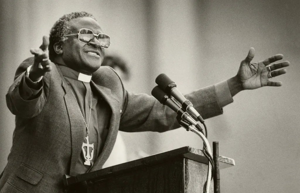Tutu: A Thoughtful Look at a Charismatic Leader Guided by Strong Values - CPH:DOX