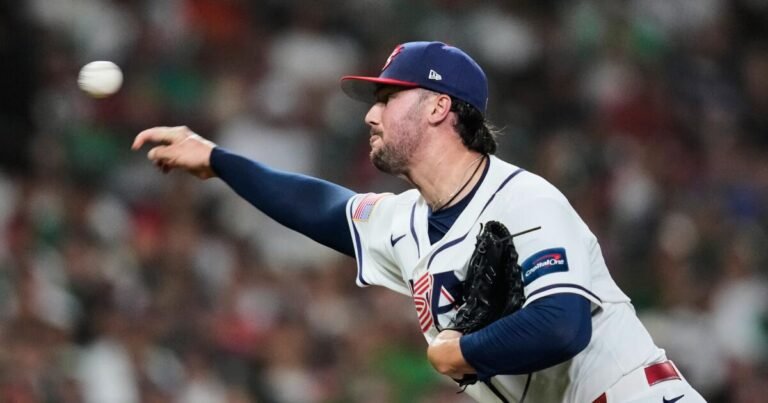 U.S. Team Edges Out Mexico in World Baseball Classic Showdown