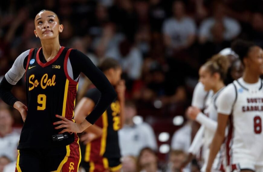 USC Struggles with Turnovers in Season-Ending Defeat to No. 1 South Carolina