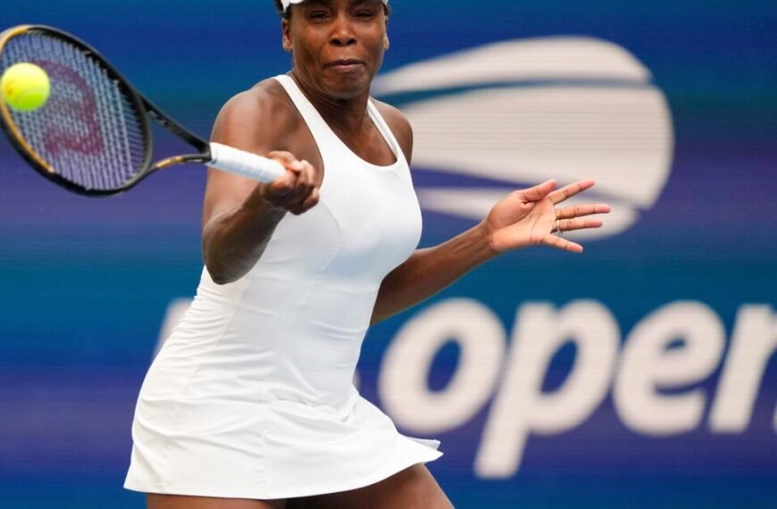 Venus Williams Exits First Round at Indian Wells