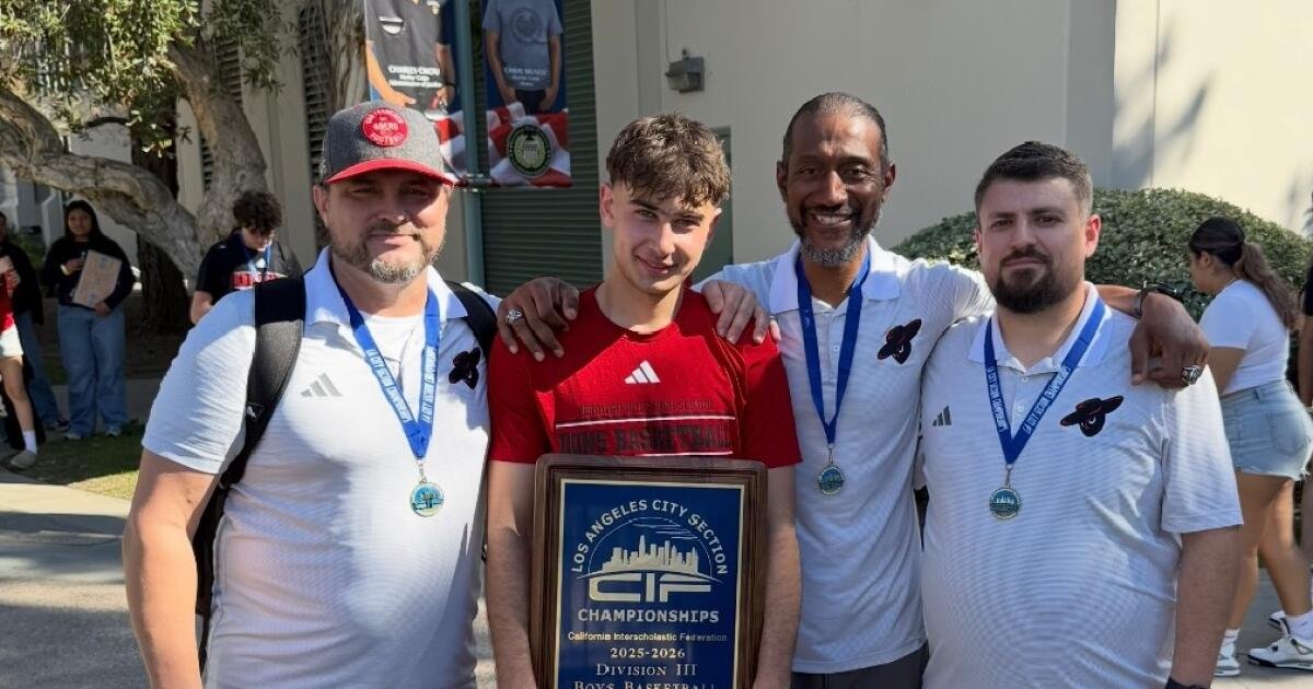 Verdugo Hills Point Guard Starts Nonprofit to Support Armenian Students