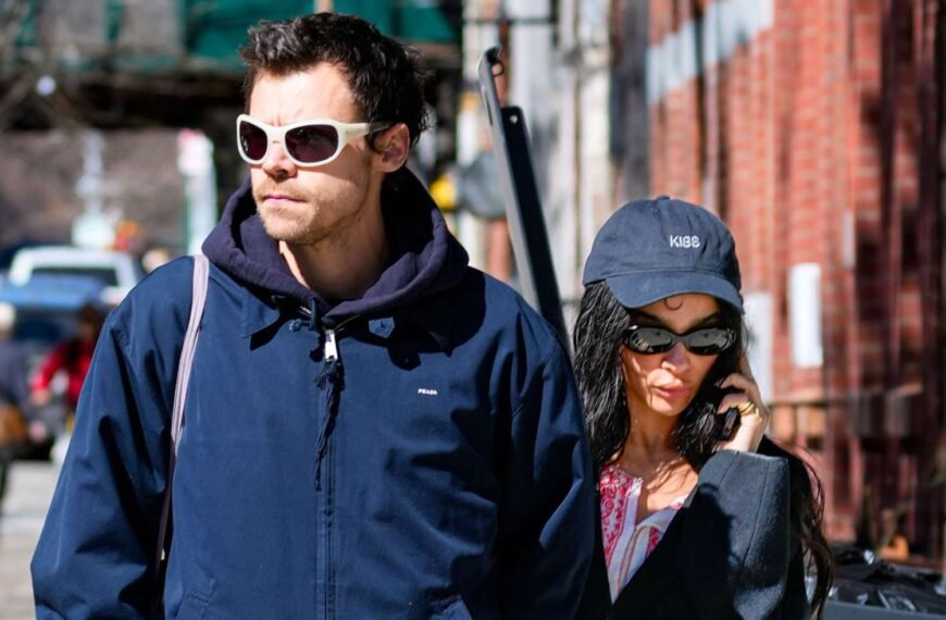 Zoë Kravitz's Must-Have Flats for the Cool-Girl Style—and Why I’m Eyeing Harry Styles’s Sneakers