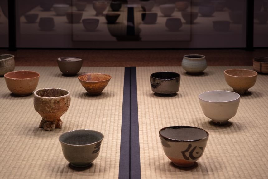 Nigo created several tea cups, though only a few met his standards for exhibition.