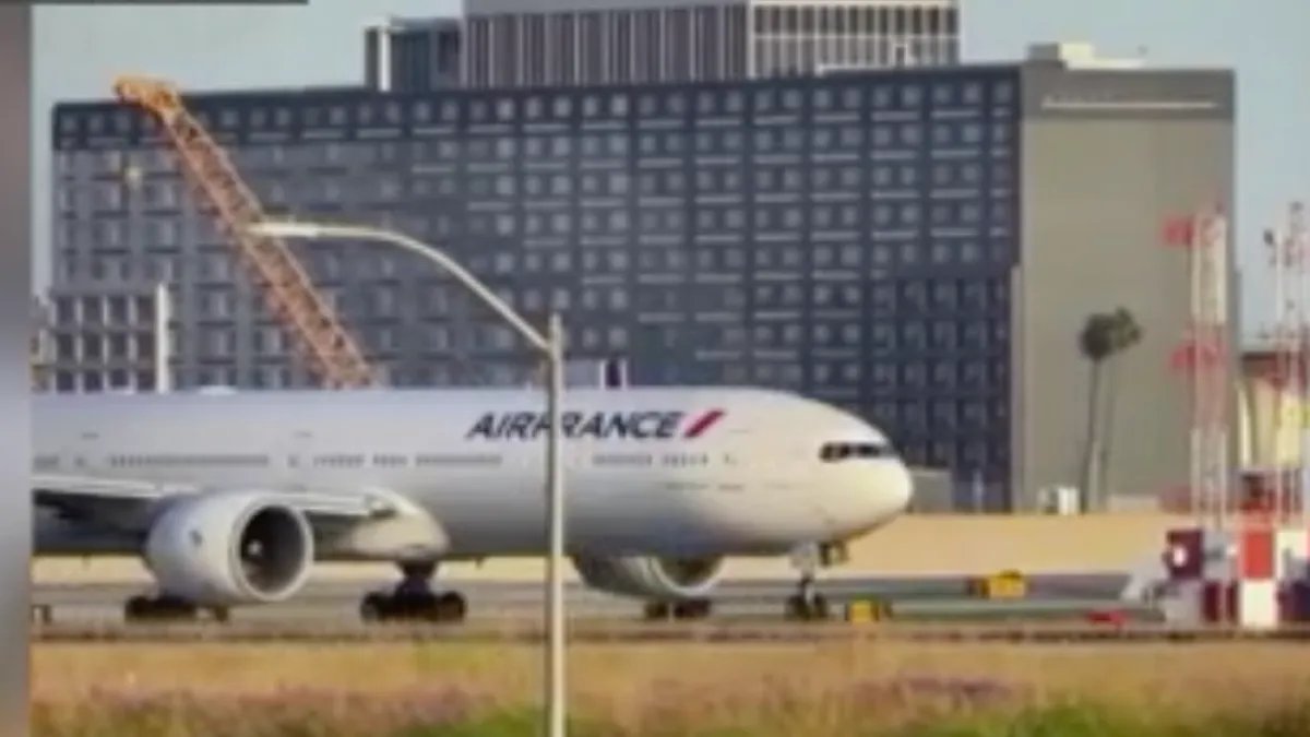 Air France Flight Stops Takeoff at LAX Due to Runway Incursion