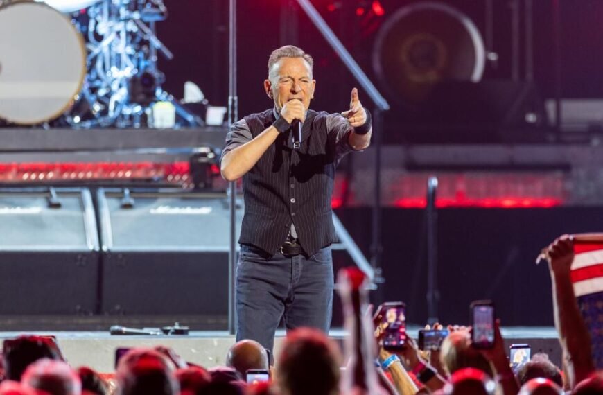 Bruce Springsteen’s Return to the Kia Forum: A Stand for What's Right