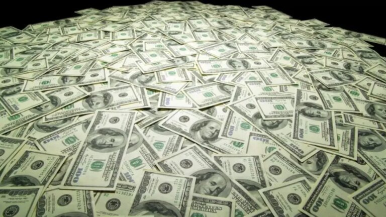 Calabasas Celebrates a $2.24 Million Powerball Win