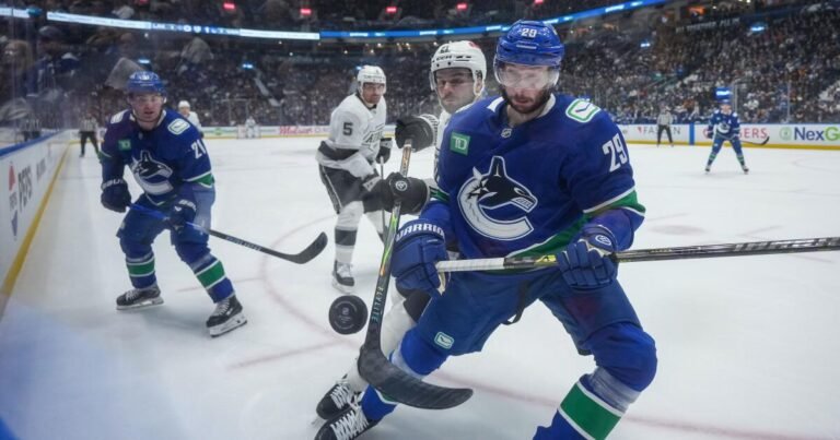 Canucks Edge Out Kings in Overtime Thriller