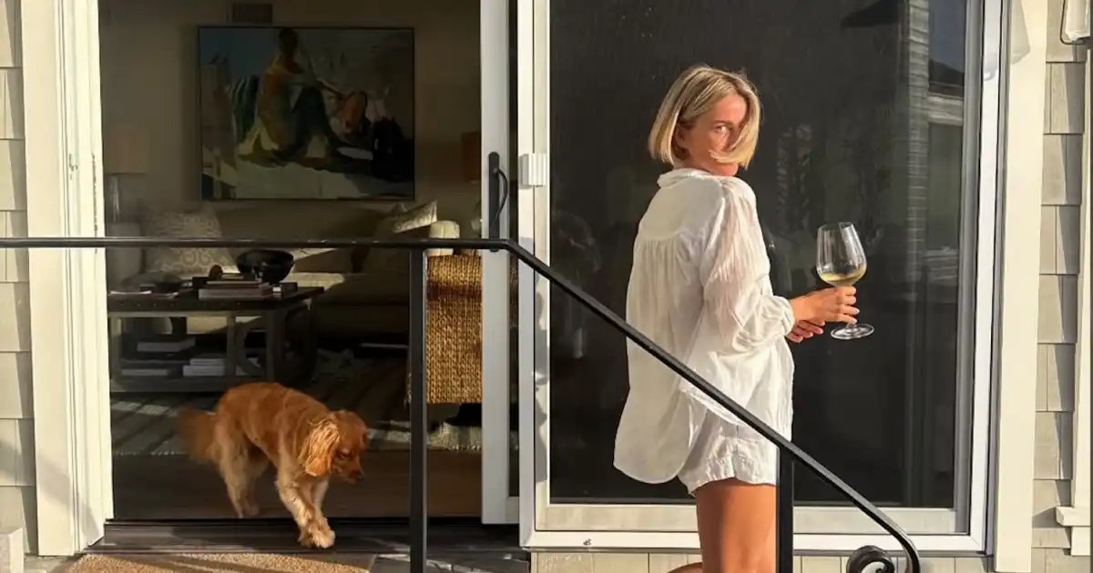 Celebrities Who Rock the No-Pants Look: Julianne Hough, Halle Berry, and Others