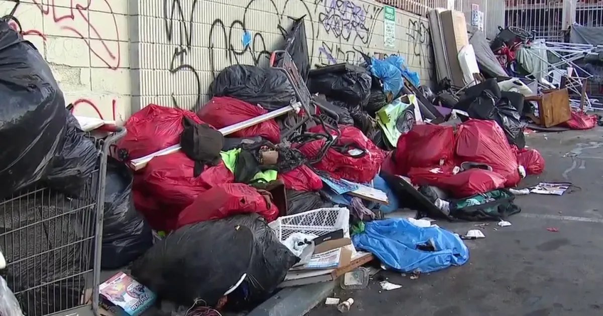 Challenges Faced by Downtown Los Angeles Post Office Due to Trash and Encampments