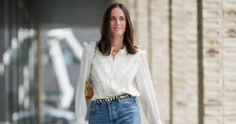Chic and Comfortable Peasant Blouses You’ll Love for Spring 2026 – Check Out Our Favorites