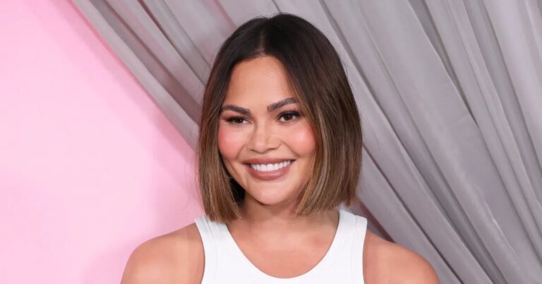 Chrissy Teigen's Affordable Spring Cardigan: Elevate Your Outfits Without Breaking the Bank