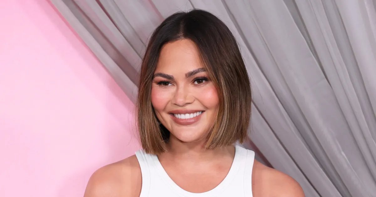 Chrissy Teigen's Affordable Spring Cardigan: Elevate Your Outfits Without Breaking the Bank
