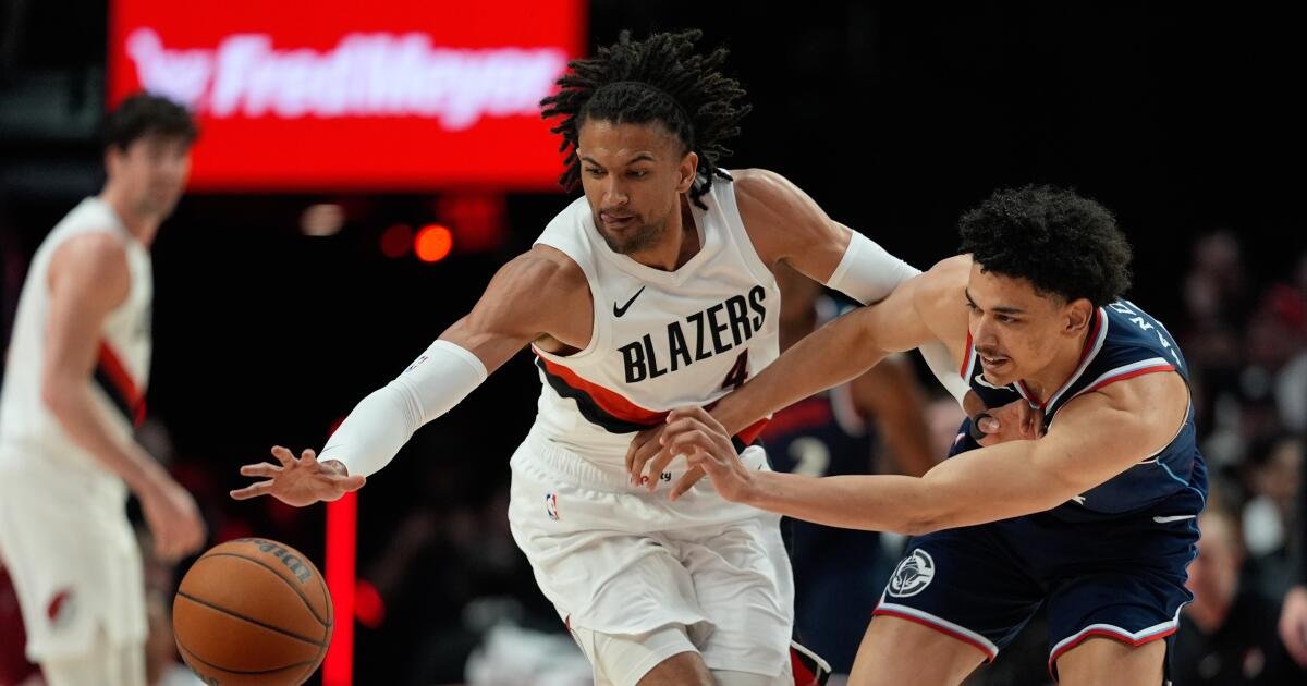Clippers Fall to Trail Blazers, Making Playoff Hopes More Challenging