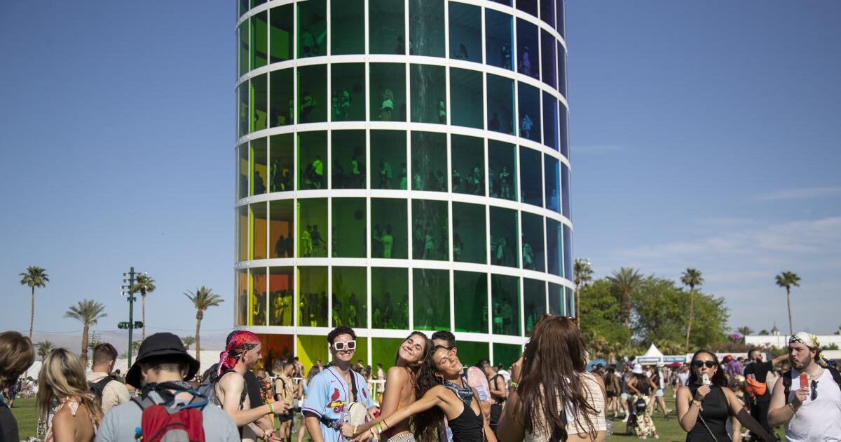 Coachella 2026 Day 1 Highlights: Sabrina Carpenter Shines at the 25th Anniversary Festival