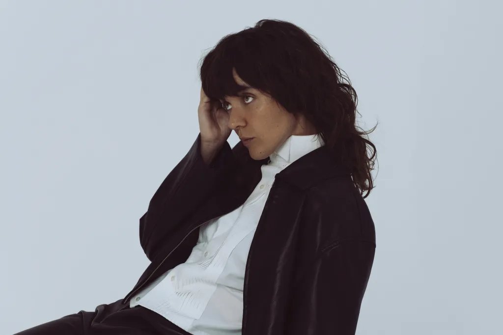 Courtney Barnett Announces Expanded 2026 'Creature of Habit' Tour with New Dates in Australia