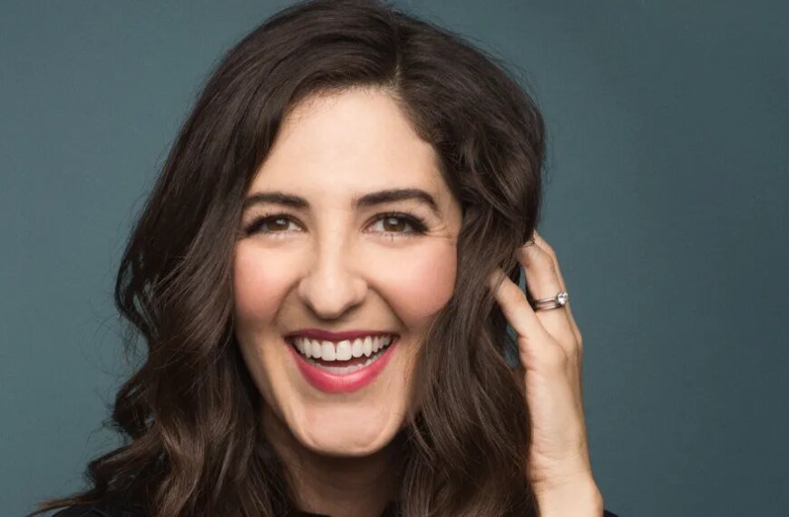 D'Arcy Carden Honored with Excellence in Acting Award at SeriesFest