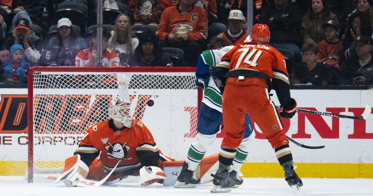Ducks Lose to Canucks, Keeping Playoff Hopes Alive but Challenging