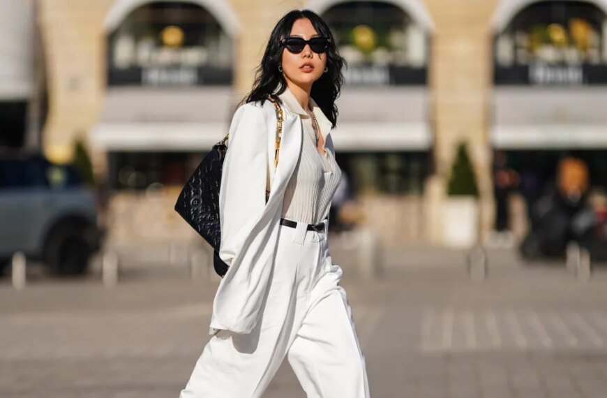 From a Comfort Snob: Why I Love These Stylish and Stretchy Pants for Long Flights