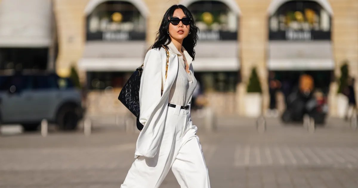 From a Comfort Snob: Why I Love These Stylish and Stretchy Pants for Long Flights