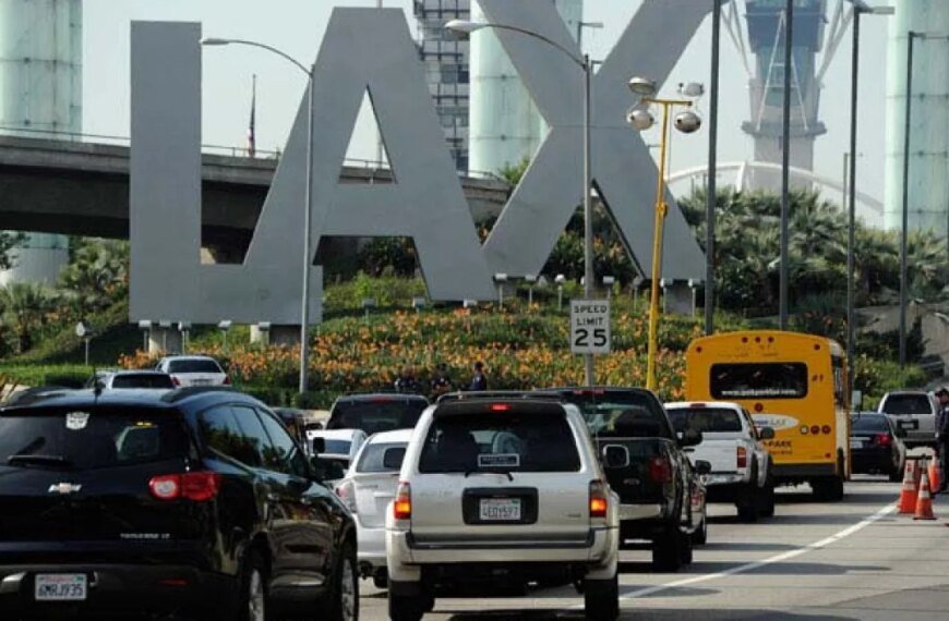 Frontier Jet Experiences Near Miss with Service Trucks at LAX