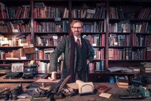 HBO Max Acquires Mark Gatiss' Series 'Bookish' for Australia as Sales Reach Over 100 Territories