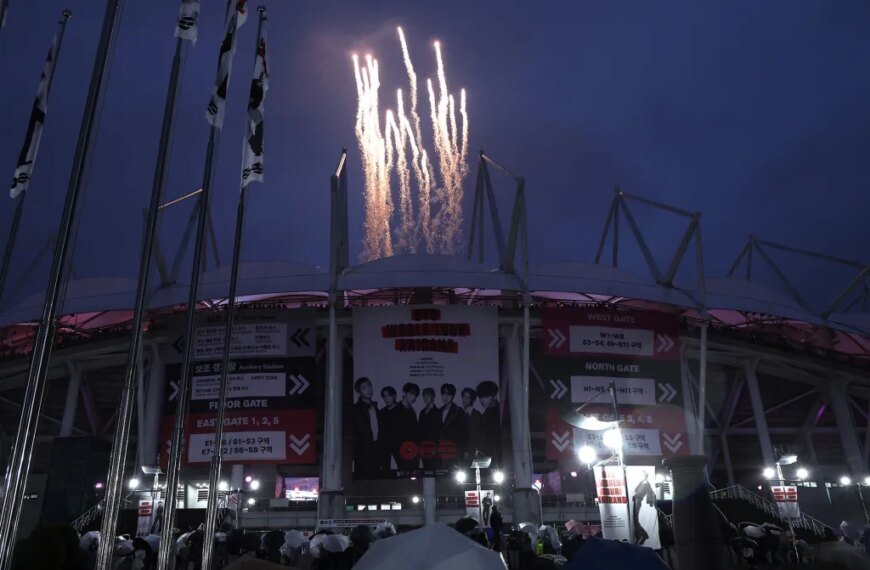 Highlights from BTS' ARIRANG World Tour Opening Night in South Korea