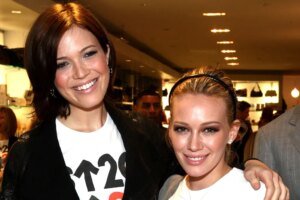 Hilary Duff and Mandy Moore Enjoy a Fun Night Out at Bruce Springsteen Concert