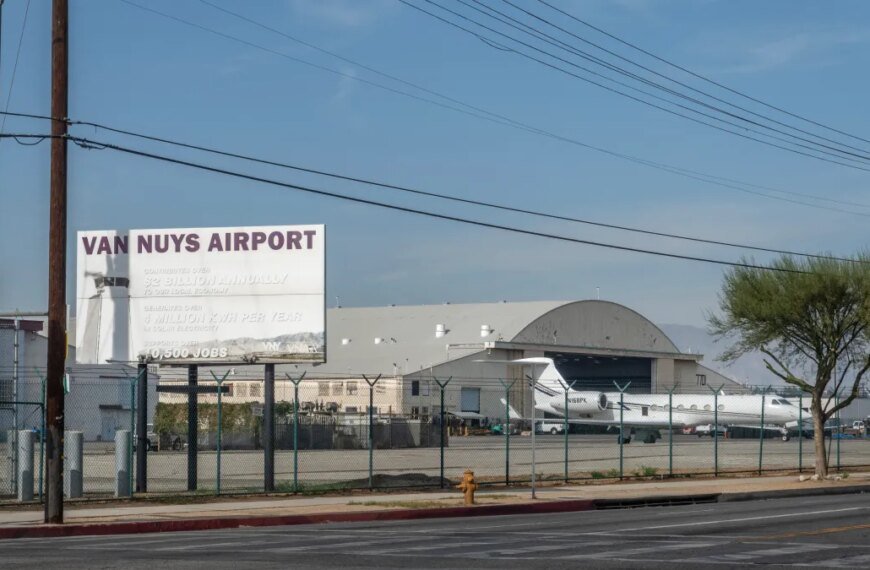 Historic Documents from the Founding Era Head to Van Nuys on the 'Freedom Plane'
