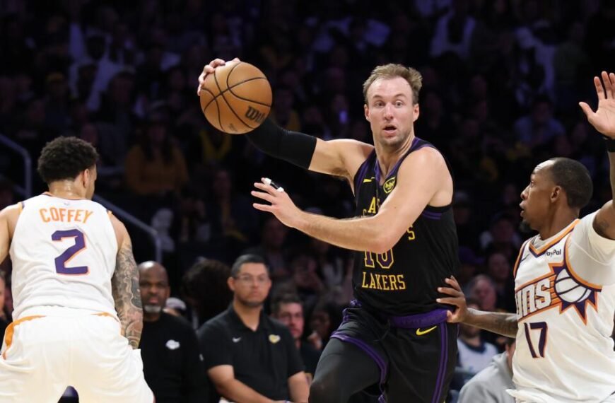 How Luke Kennard Steps Up as the Lakers' Go-To Emergency Point Guard