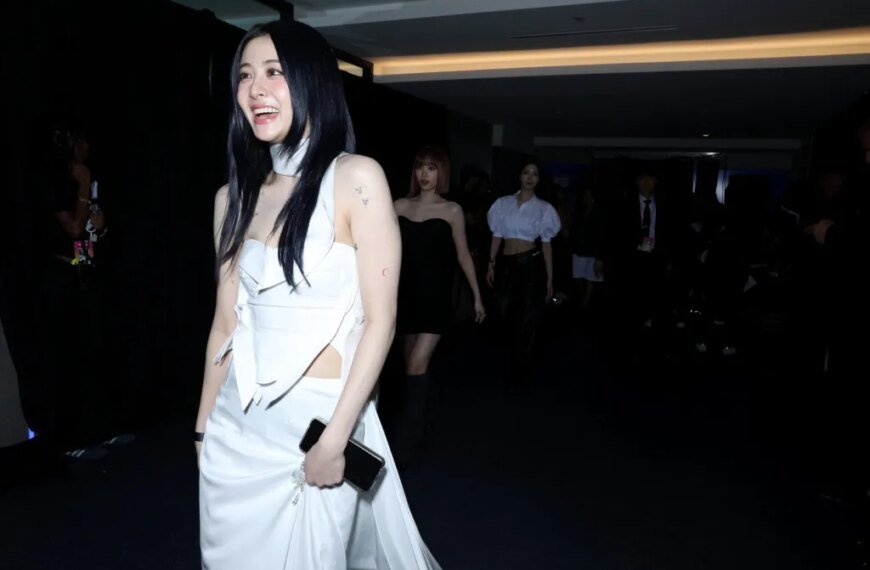Huh Yunjin from LE SSERAFIM Shows Off a 2010 Taylor Swift-Inspired Hairstyle: The 'Fearless Family Tree' Connection