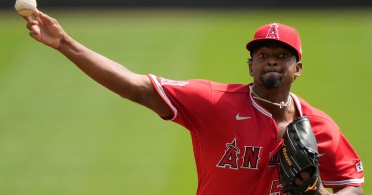 José Soriano shines as the Angels take down the Reds