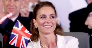 Kate Middleton Styles a $4,595 Bag This Spring—Here’s How to Get a Similar Look for Just $23