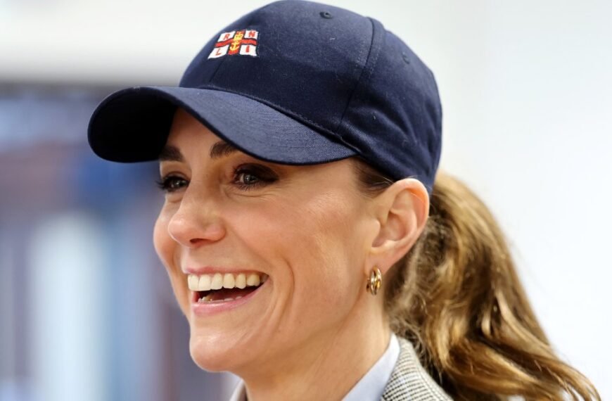 Kate Middleton and Gwyneth Paltrow Show Why Loose Shirts Are a Stylish Upgrade from Basic Tees