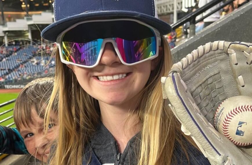 Kind Man Returns Home Run Ball to Young Guardians Fan, But Her Mom Urges Respect for His Privacy