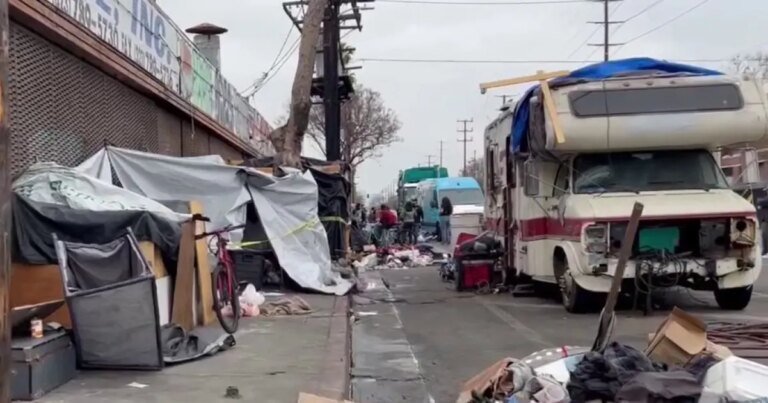 LA County Plans $843M Budget for Homelessness Support, Reduces Outreach Funding by Half