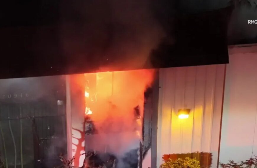 LAFD: Residents Escape Fire by Climbing Out Windows in Canoga Park
